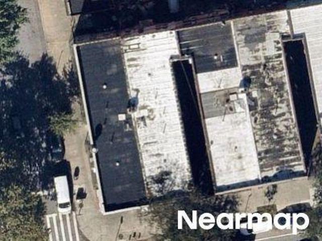 House for sale in The Bronx, Arverne