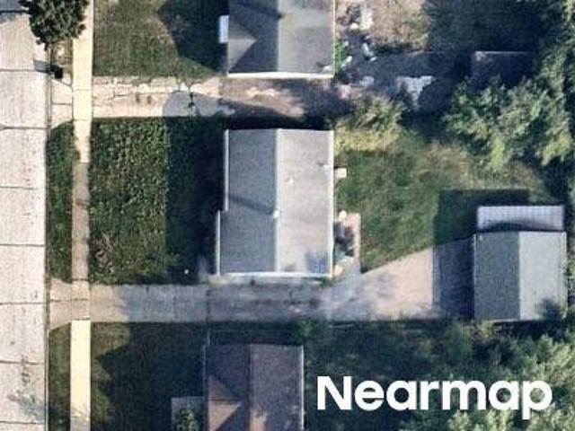 House for sale in Beachwood