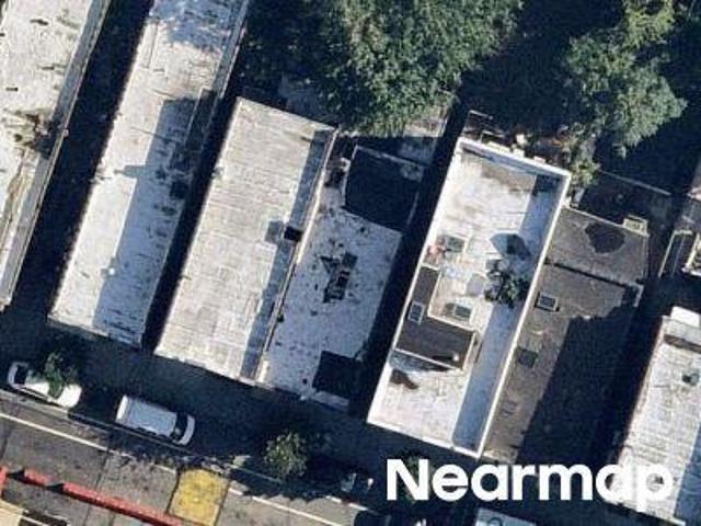 Property for sale in The Bronx, Arverne