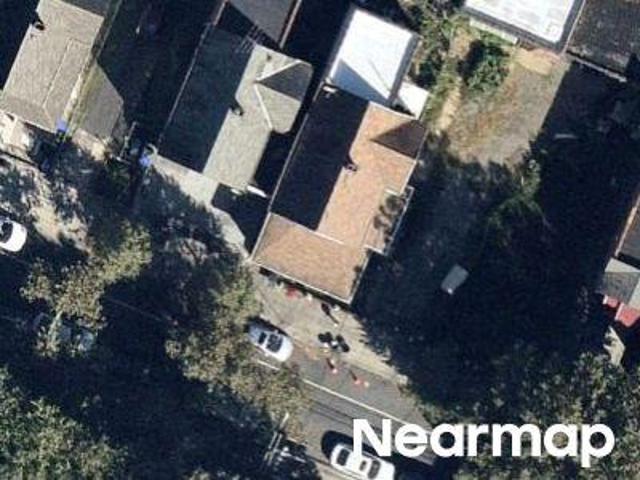 House for sale in The Bronx, Arverne