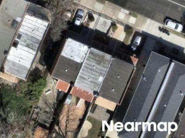 House for sale in The Bronx, Arverne