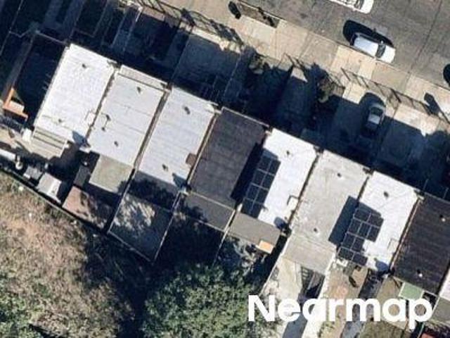 House for sale in The Bronx, Arverne