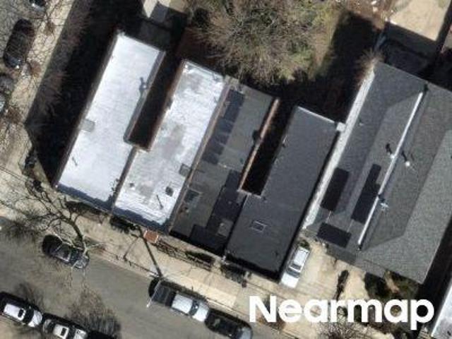 House for sale in The Bronx, Arverne