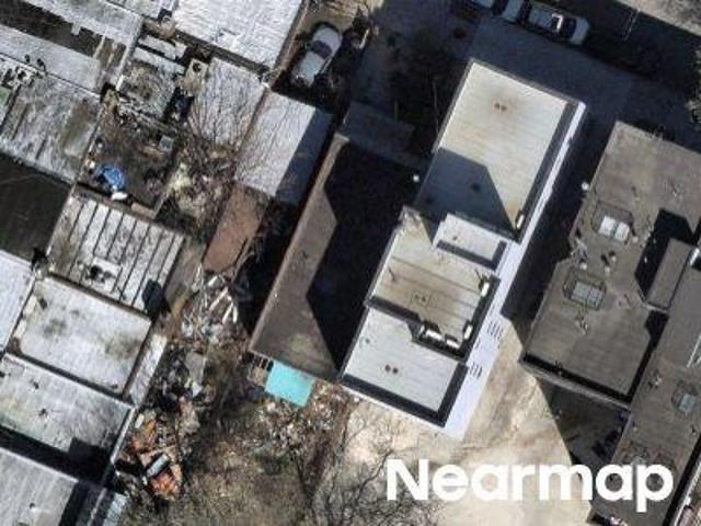 House for sale in The Bronx, Arverne