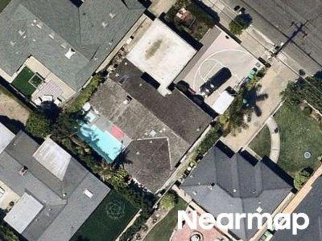 House for sale in Costa Mesa