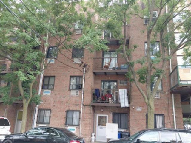 Condo for sale in The Bronx, Arverne