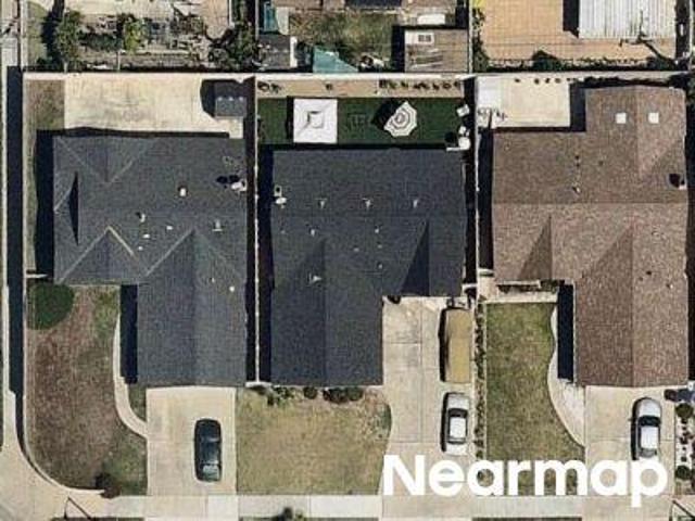 House for sale in Carson