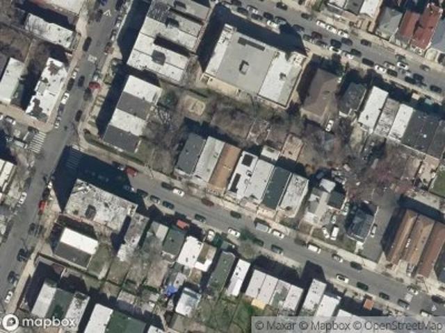 House for sale in The Bronx, Arverne
