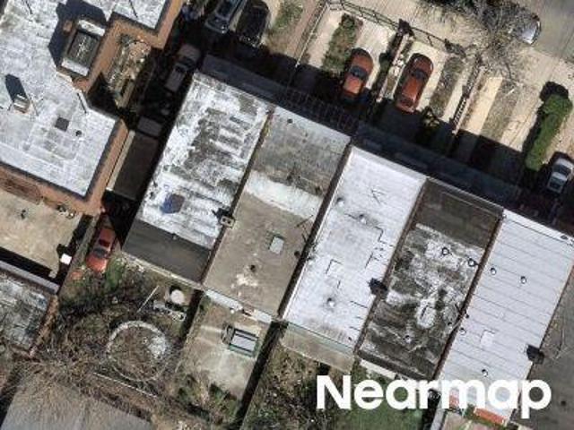 House for sale in The Bronx, Arverne
