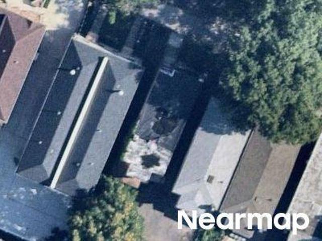 House for sale in The Bronx, Arverne