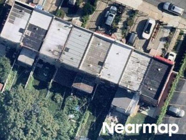House for sale in The Bronx, Arverne