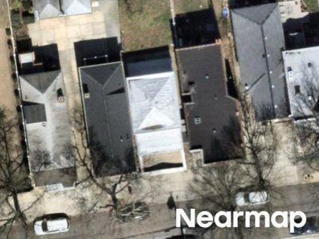 House for sale in The Bronx, Arverne