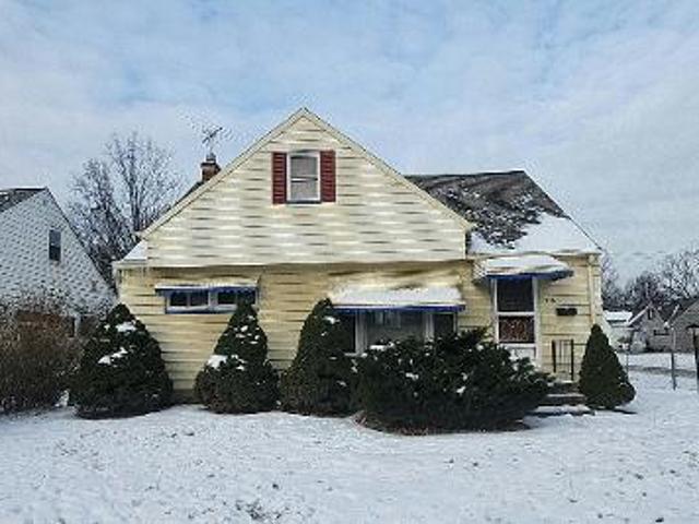 House for sale in Euclid