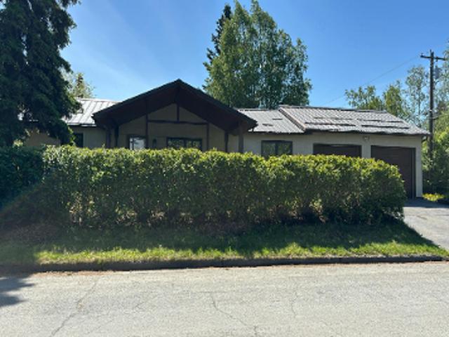House for sale in Alaska