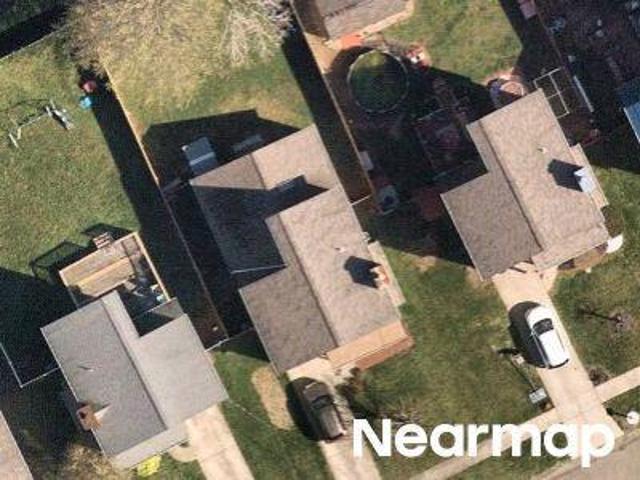 House for sale in Erie