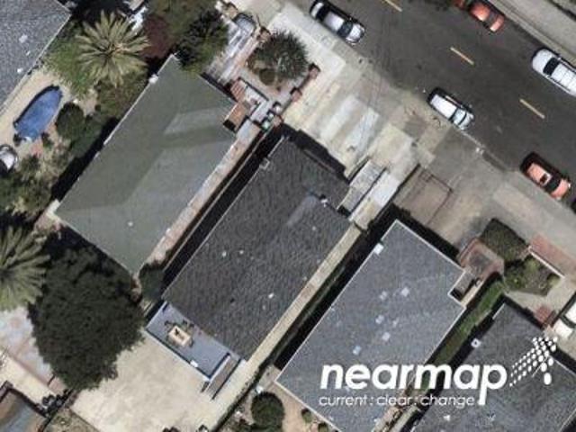 House for sale in Oakland