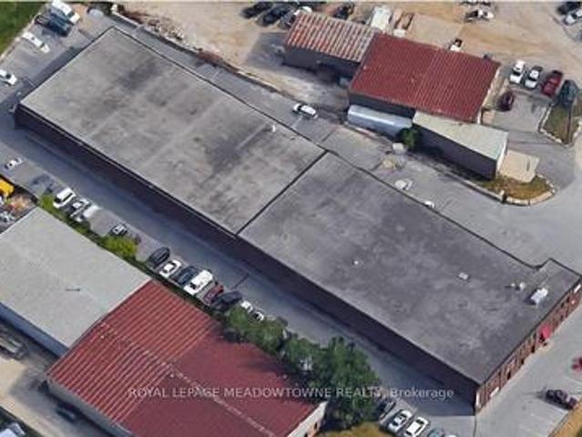 Commercial for rent in Milton, Ontario