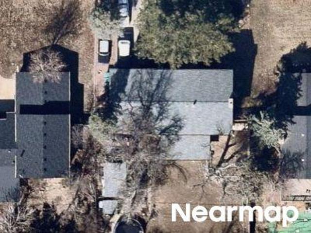 House for sale in Aurora