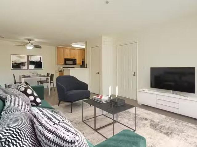 Condo for rent in Hayward