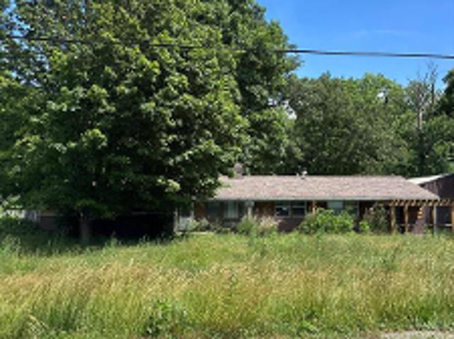House for sale in Whitestown, Indiana