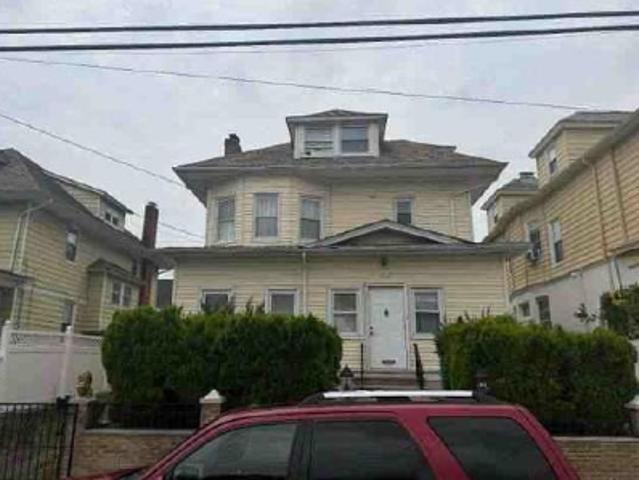 House for sale in Paterson, Passaic County