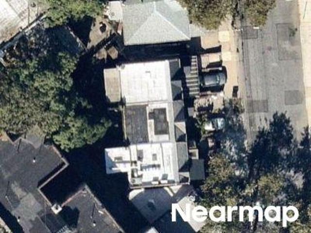 Townhouse for sale in Arverne, New York