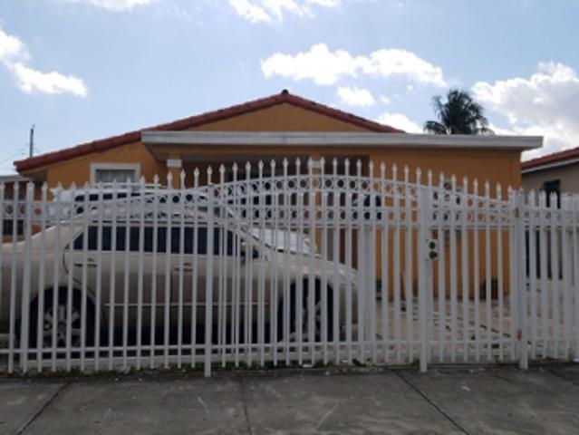 House for sale in Hialeah Trailer Park, Hialeah