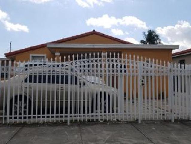 House for sale in Hialeah