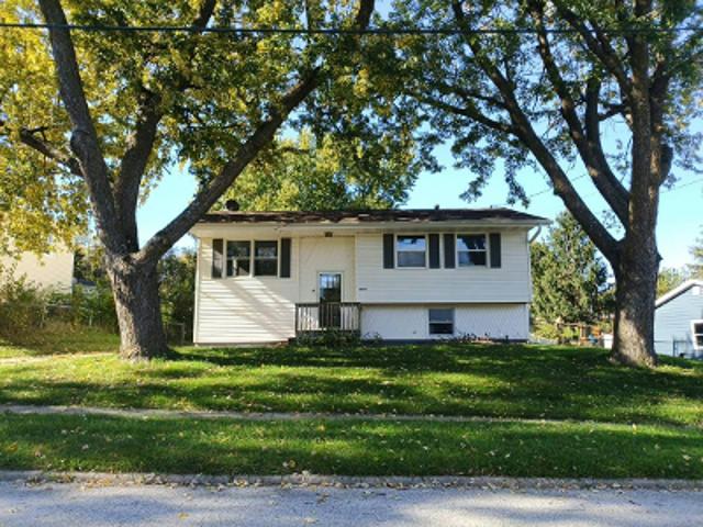 House for sale in Castalia Plaza, Des Moines