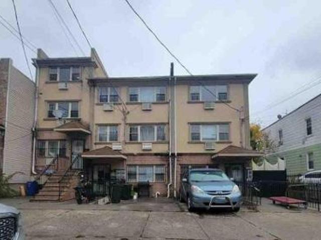 House for sale in Brooklyn, New York