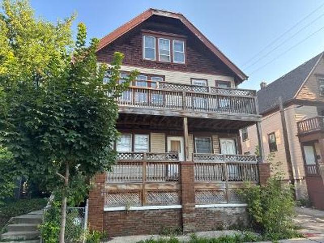 House for sale in Milwaukee, Wisconsin