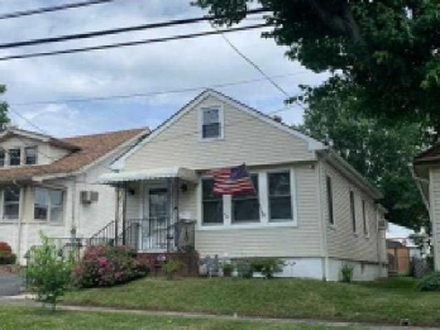 House for sale in Clifton, Passaic County