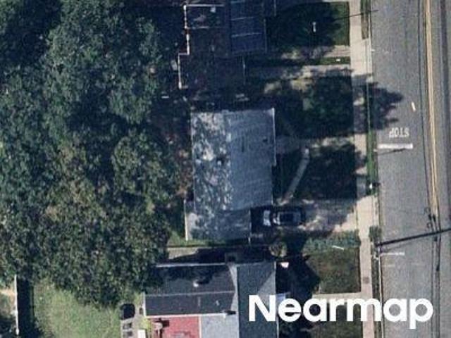 House for sale in Elmwood Park, New Jersey