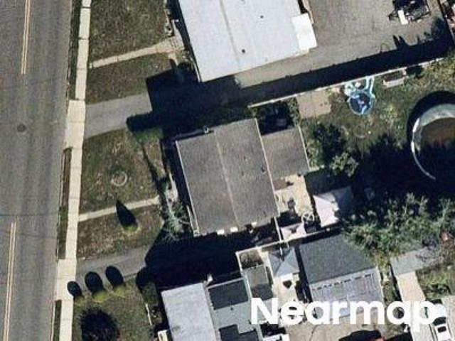 House for sale in Elmwood Park, New Jersey