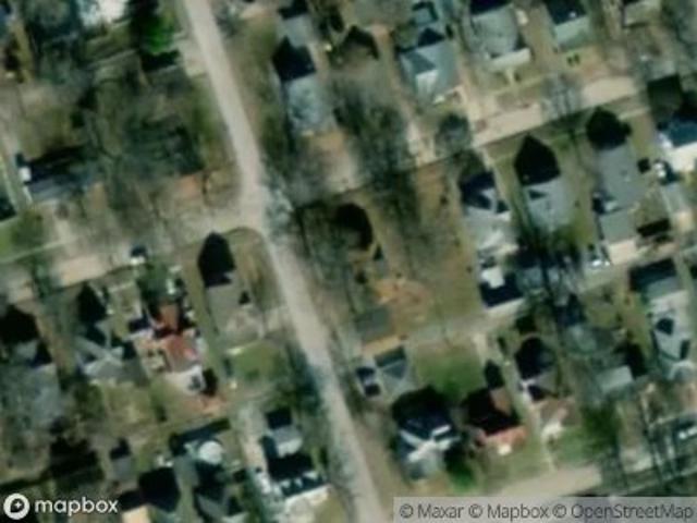 House for sale in Flora, Illinois