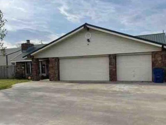 House for sale in Wynona, Osage County