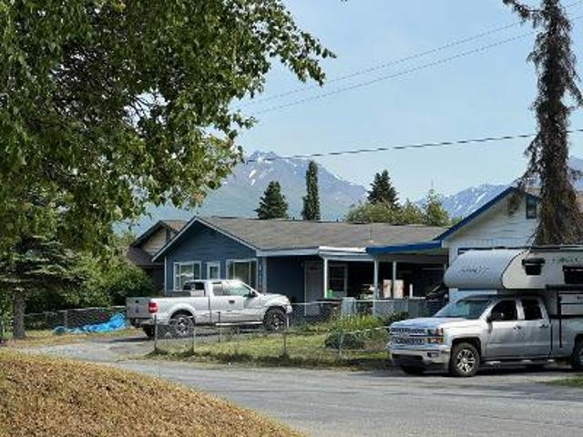 House for sale in Alaska