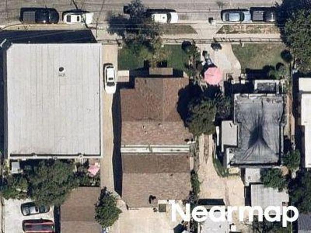 House for sale in East Los Angeles, Canoga Park