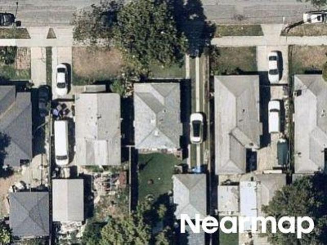 House for sale in Long Beach
