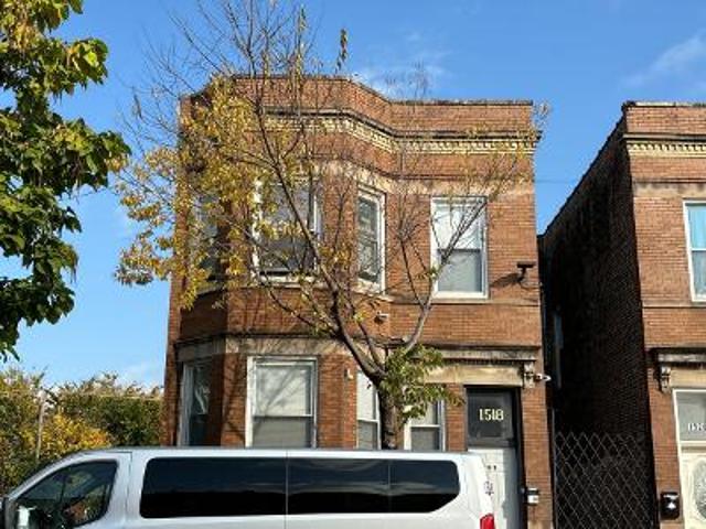 House for sale in Chicago, Illinois