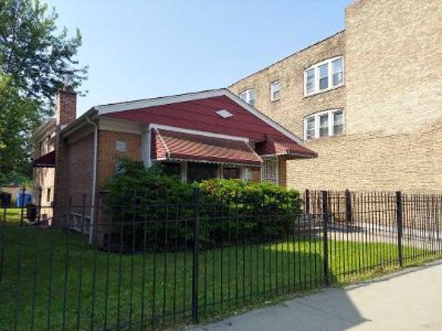 House for sale in Chicago, Illinois