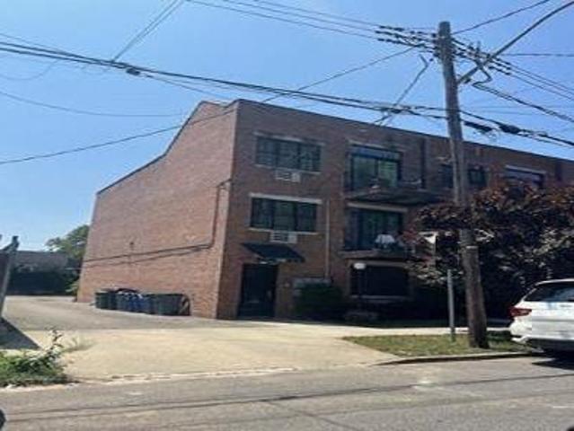 Condo for sale in Arverne, New York