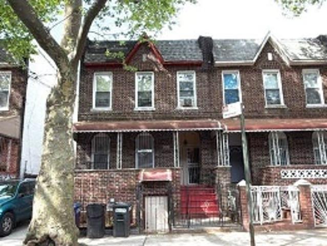 House for sale in Arverne, New York