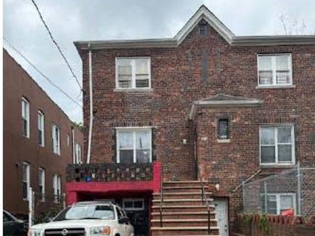 House for sale in Arverne, New York