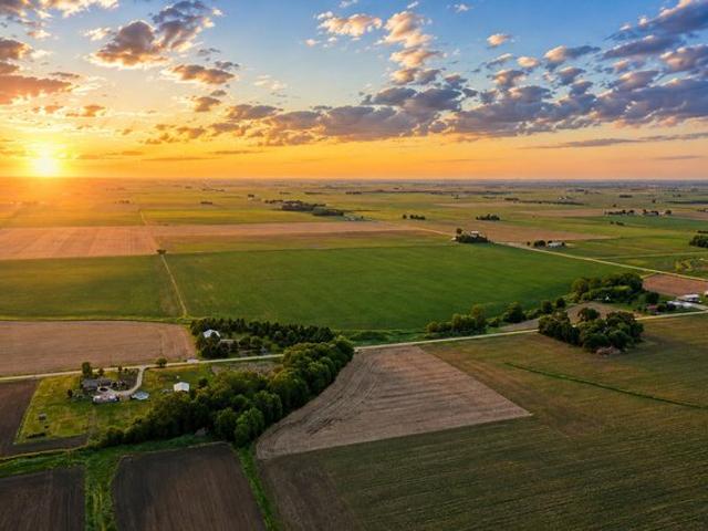 Land for sale in Utica, Illinois