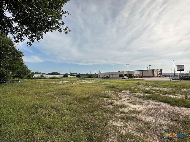 Land for sale in Victoria Land for sale in Victoria