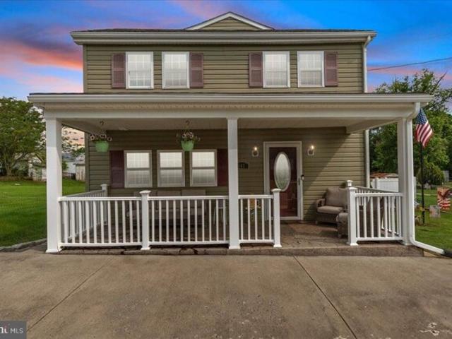 House for sale in Sharpsburg