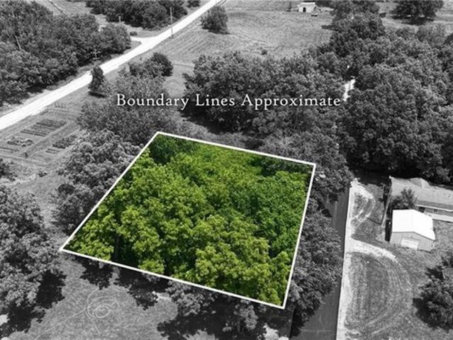 Land for sale in Hamilton, Missouri
