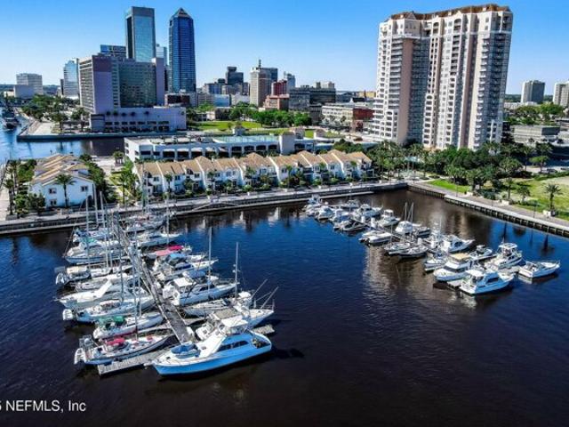 Condo for sale in Jacksonville