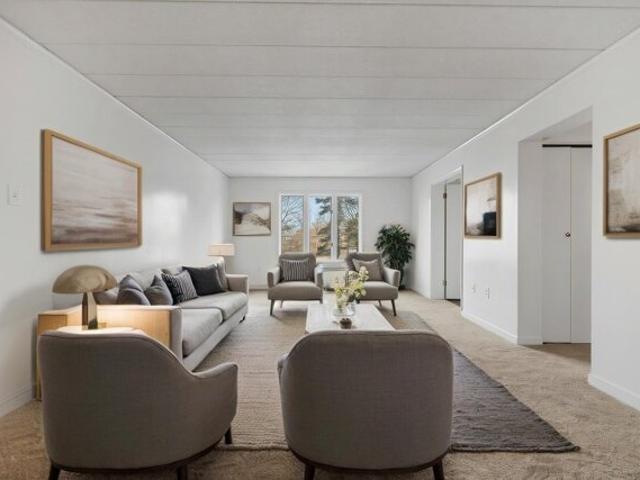 Condo for sale in Washington Condo for sale in Washington